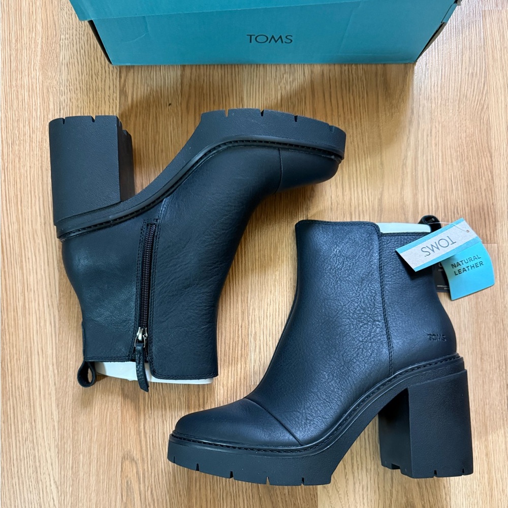TOMS Women's Rya Round Toe Zippered Booties, Black - Size 10